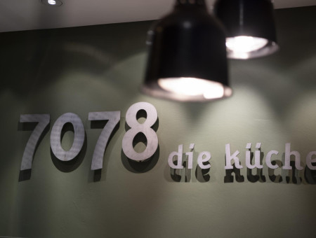 Logo 7078 die Küche im Hotel Schweizerhof Lenzerheide – modernes Restaurant mit regional inspirierter Gourmetküche