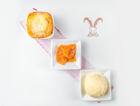 Dreierlei Dessert mit Aprikosen und Glace – moderne Interpretation alpiner Küche im Scalottas Terroir Lenzerheide