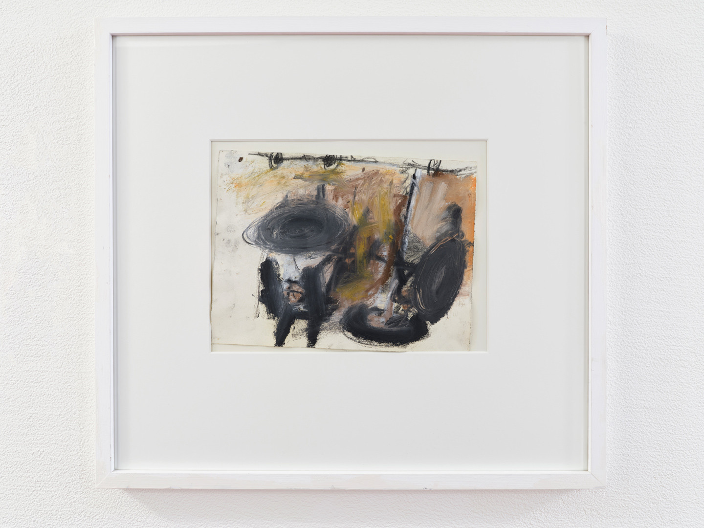 Abstraktes Gemälde an weisser Wand